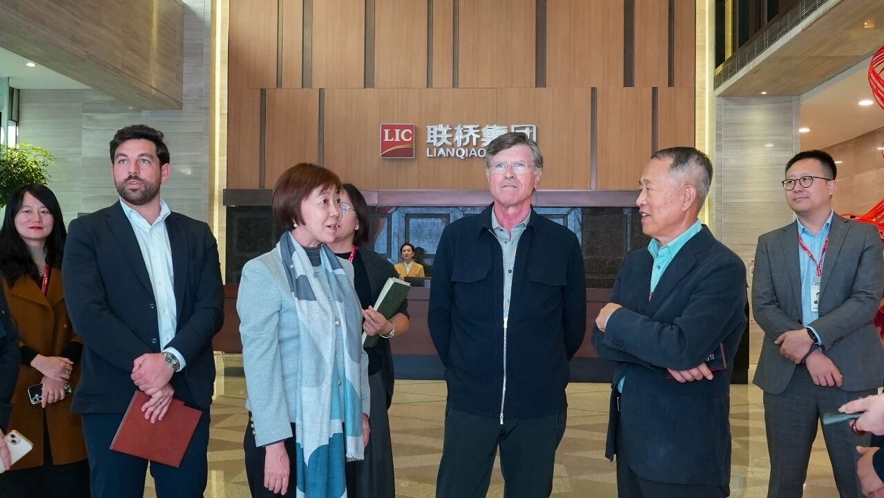 国际纺织制造商联合会（ITMF）主席Mr. Juan Parés一行到访尊龙凯时集团